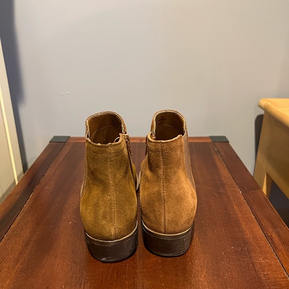 KENSIE GARRY COGNAC BROWN SUEDE ANKLE BOOTIES - Picture 3 of 5